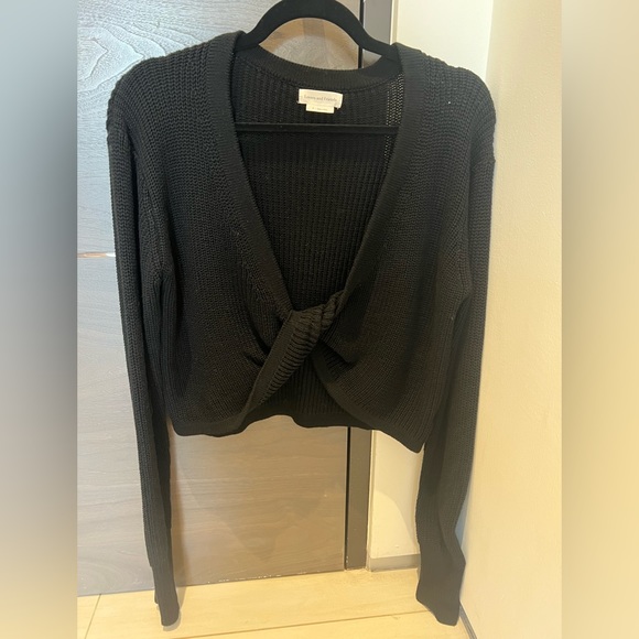 Lovers and Friends Sasha twist sweater - Picture 2 of 2